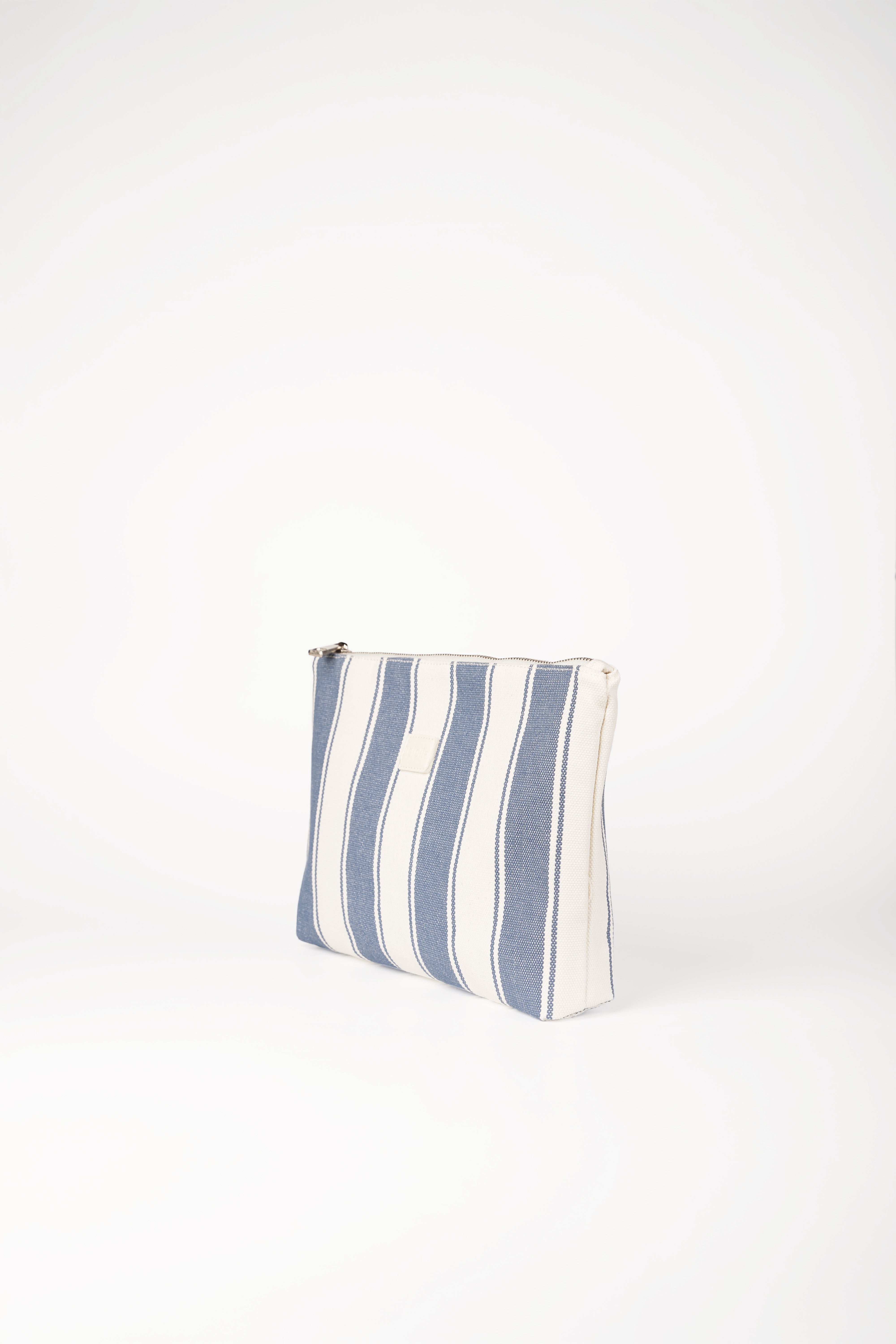 Azure Pouch