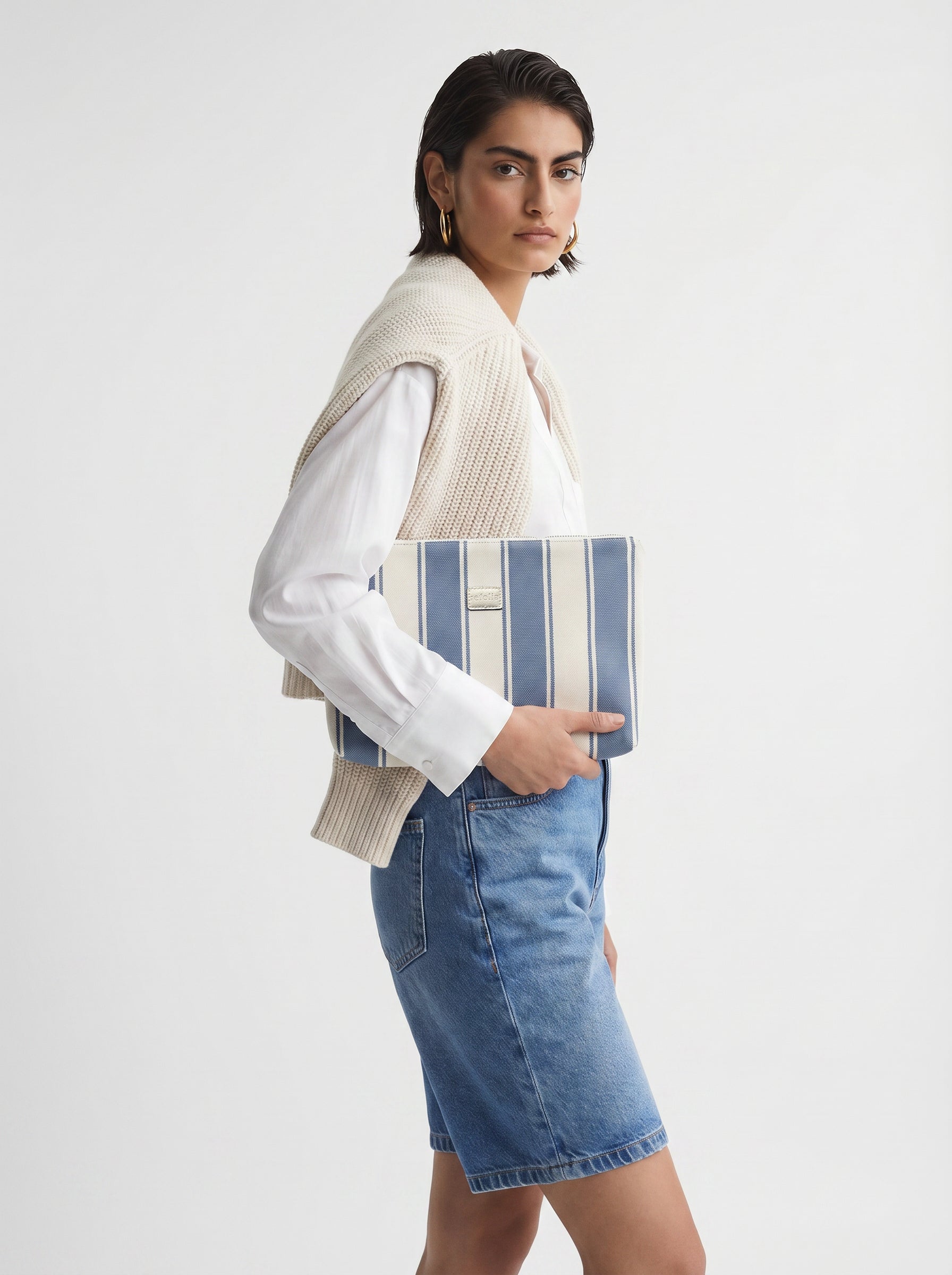 Azure Pouch